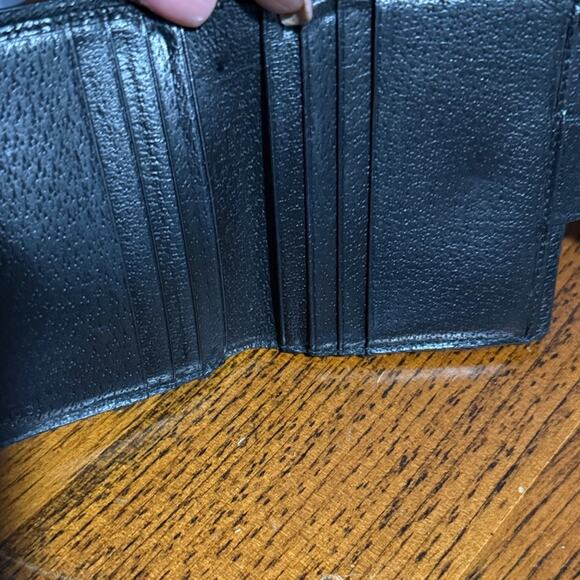 Gucci Black Leather Crossbody and Wallet Bundle - Picture 4 of 16